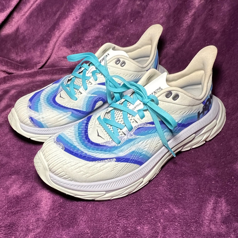 Hoka cliffton